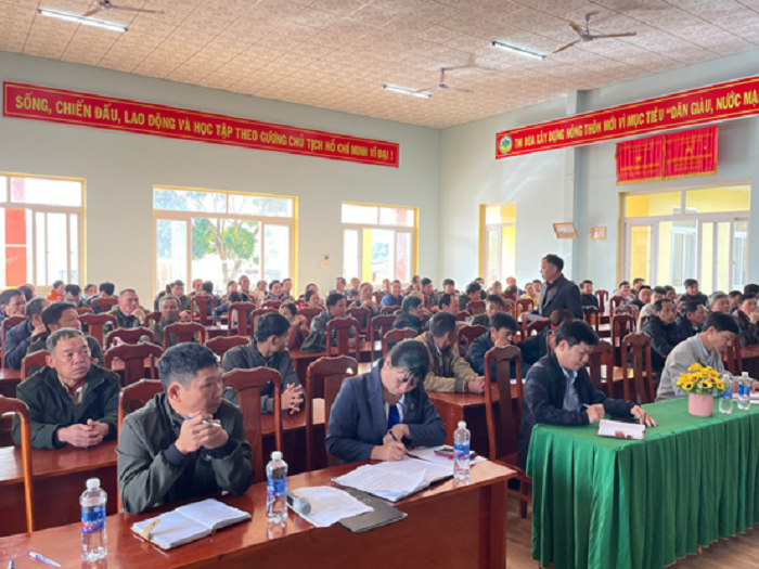 Đại biểu HĐND huyện Ea H’leo tiếp xúc cử tri sau Kỳ họp thứ năm